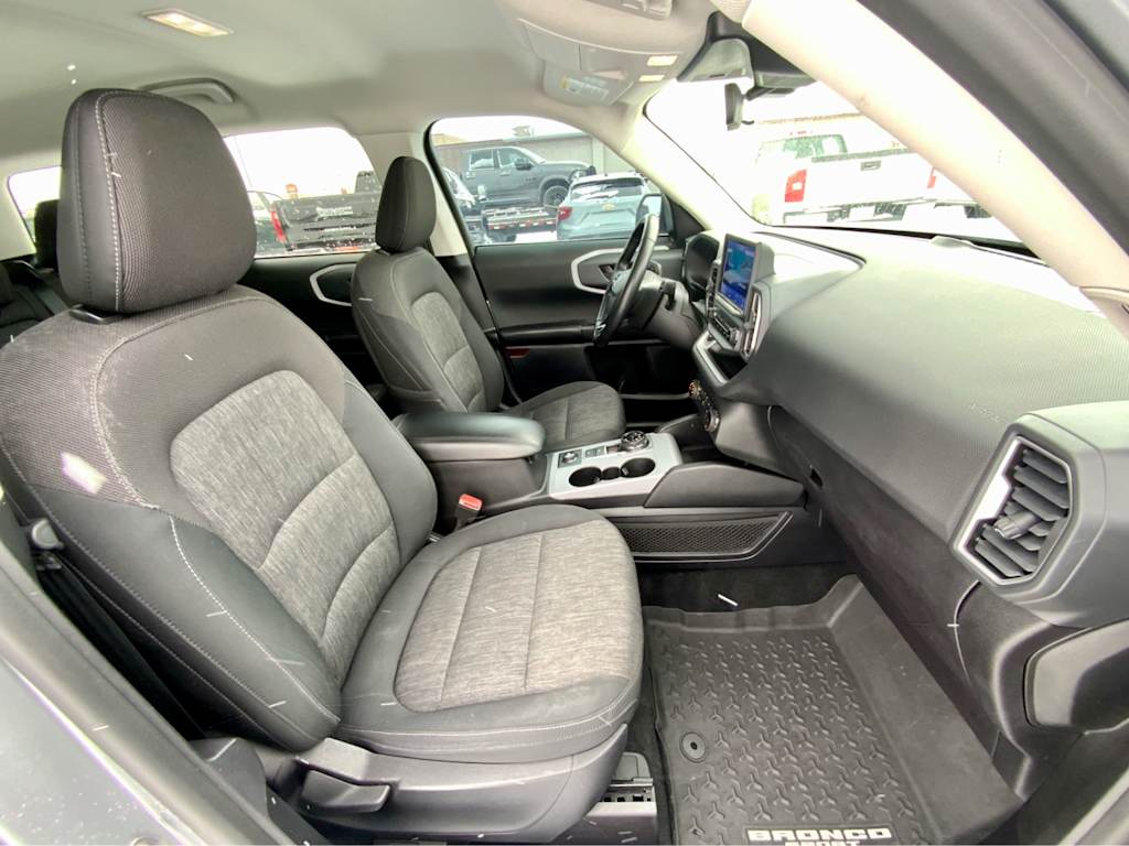 Thumbnail: 2022 Ford Bronco Sport - 10