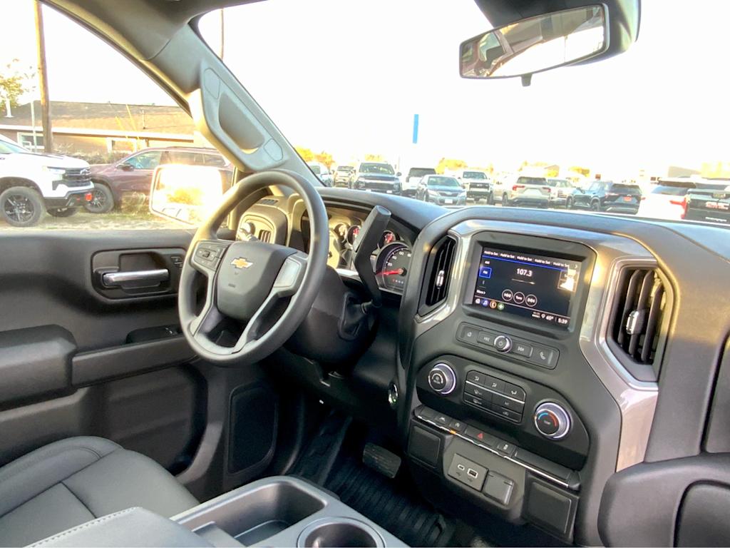 Thumbnail: 2026 Chevrolet Silverado 1500 - 12