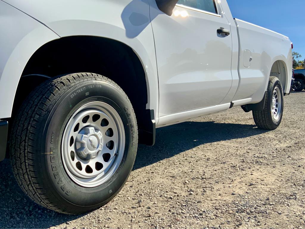 Thumbnail: 2026 Chevrolet Silverado 1500 - 8