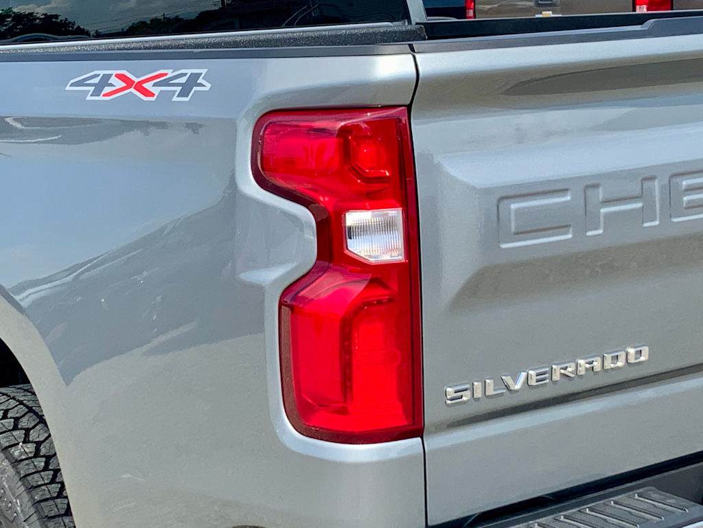 Thumbnail: 2026 Chevrolet Silverado 1500 - 25