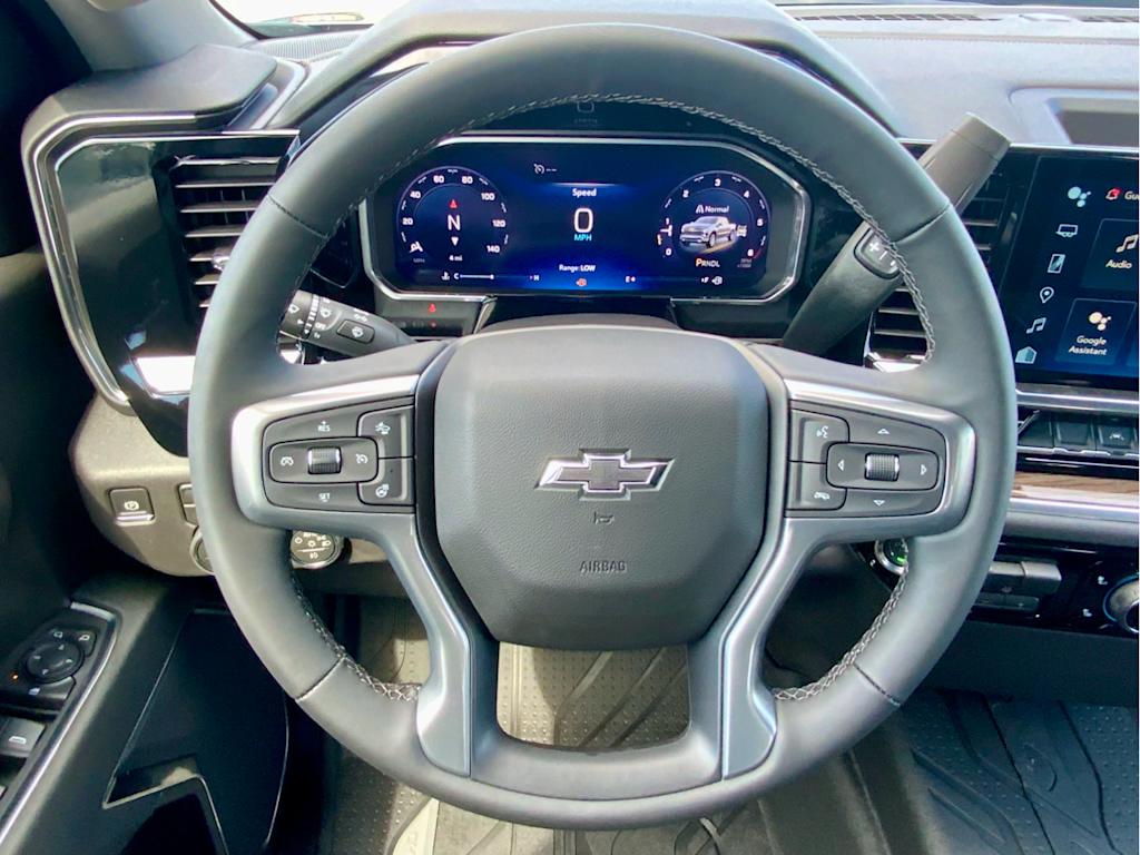 Thumbnail: 2026 Chevrolet Silverado 1500 - 14