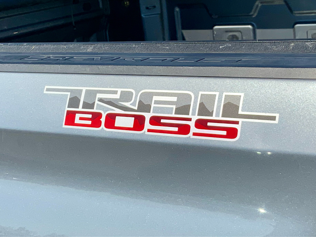 Thumbnail: 2020 Chevrolet Silverado 1500 - 30