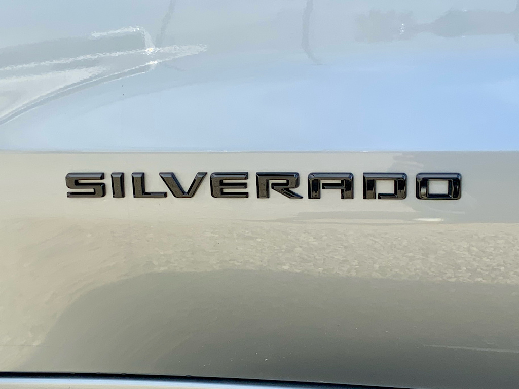 2024 Chevrolet Silverado 1500 Custom 33