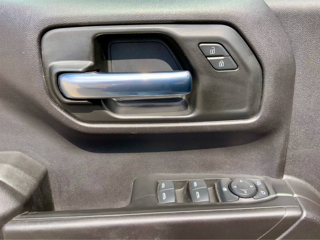 2024 Chevrolet Silverado 1500 Custom 50
