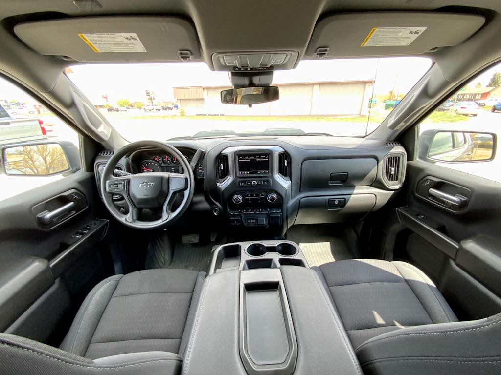 2024 Chevrolet Silverado 1500 Custom 2