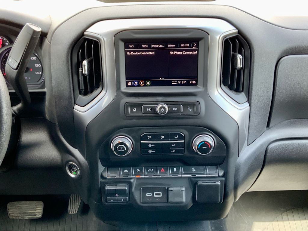 2024 Chevrolet Silverado 1500 Custom 46
