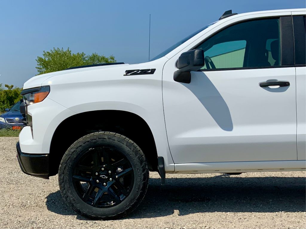 Thumbnail: 2023 Chevrolet Silverado 1500 - 8