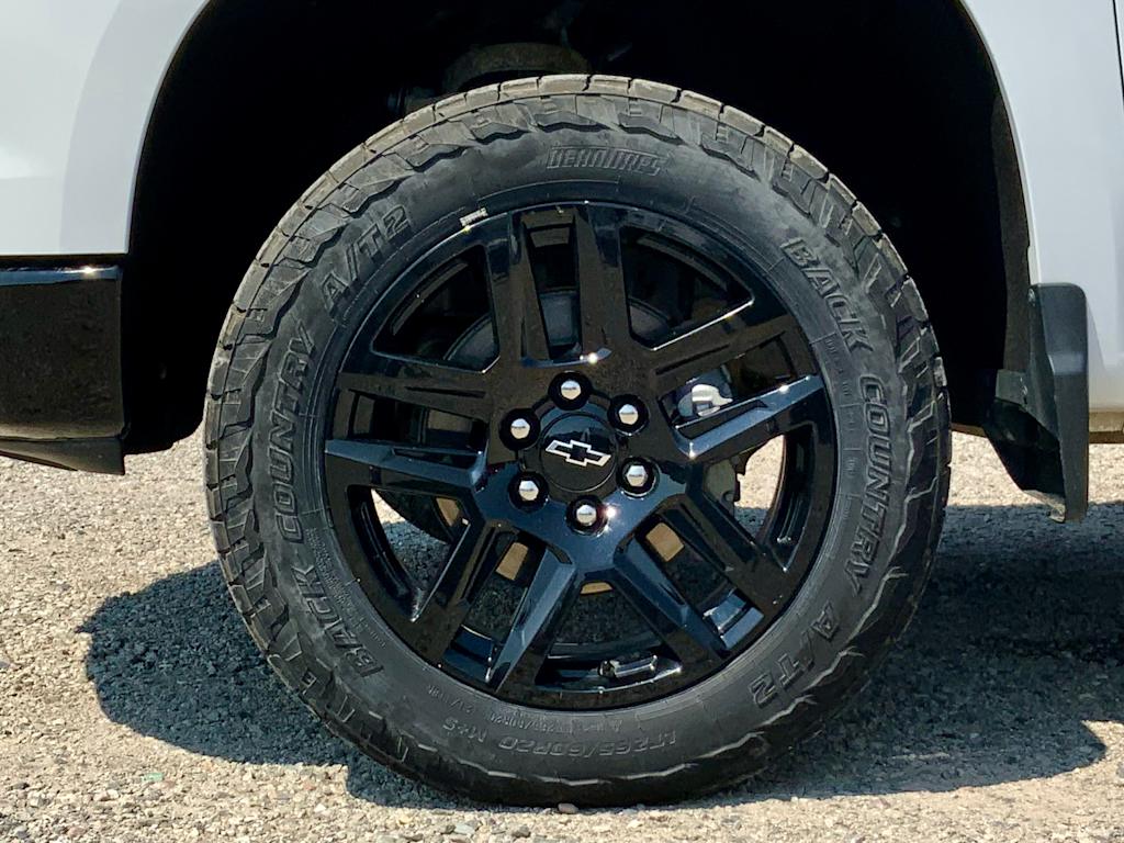 Thumbnail: 2023 Chevrolet Silverado 1500 - 26