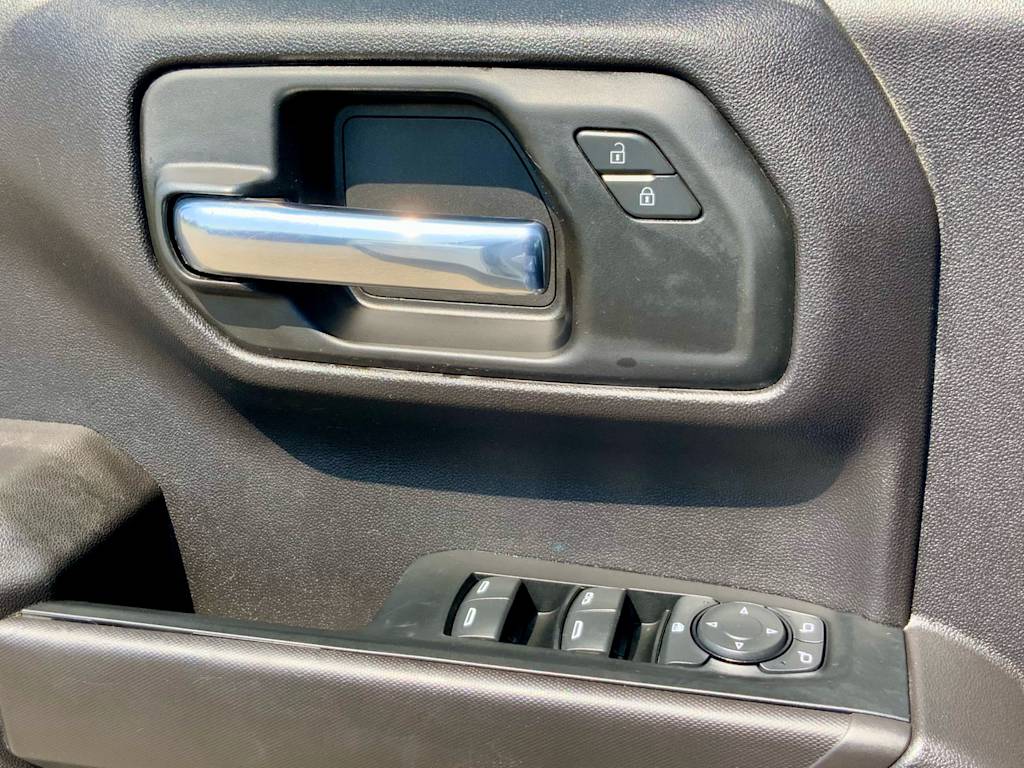 Thumbnail: 2023 Chevrolet Silverado 1500 - 38