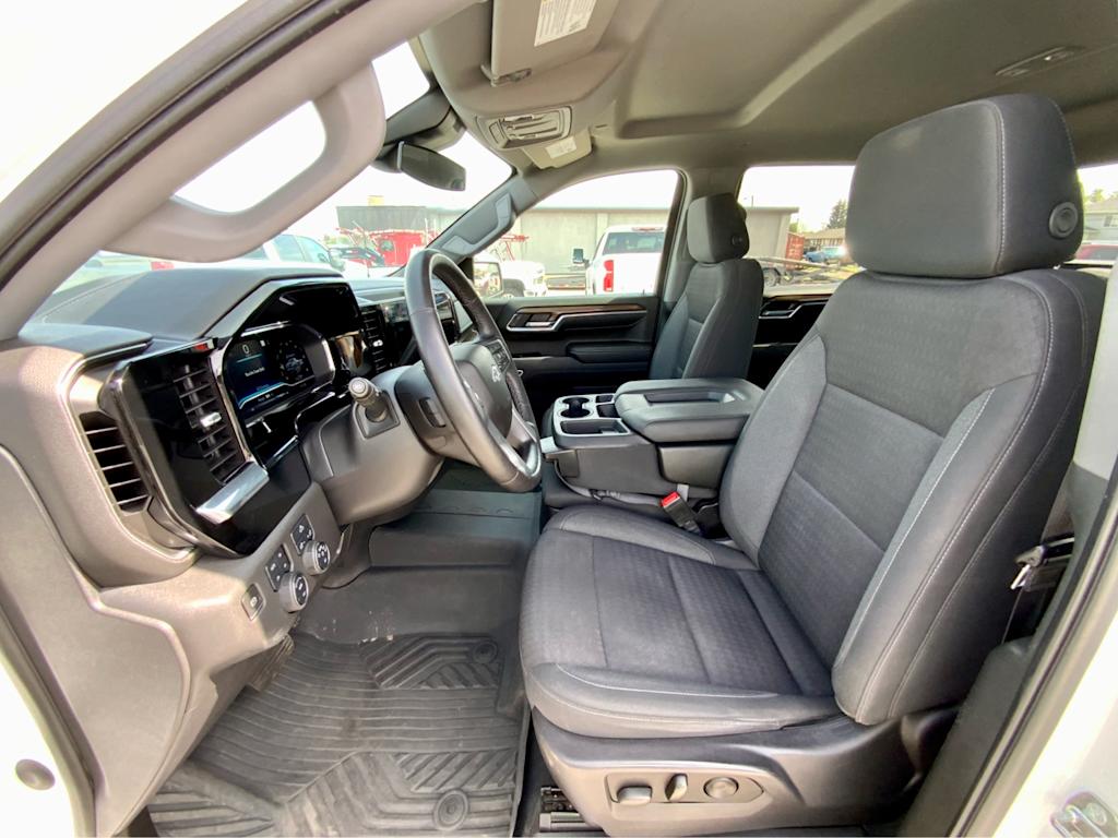 Thumbnail: 2022 Chevrolet Silverado 1500 - 10