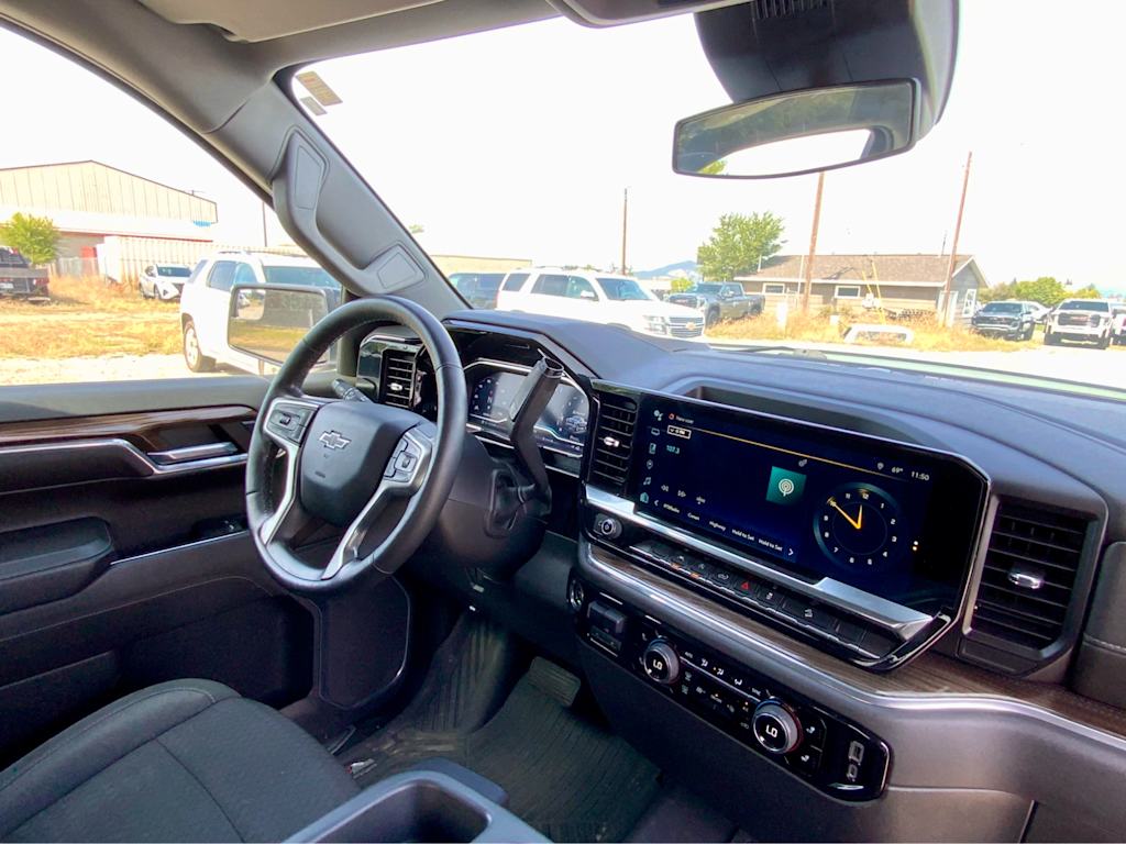 Thumbnail: 2022 Chevrolet Silverado 1500 - 9