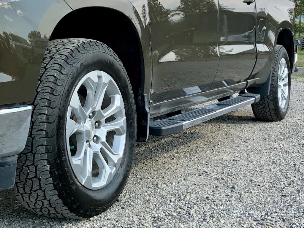 Thumbnail: 2023 Chevrolet Silverado 1500 - 24