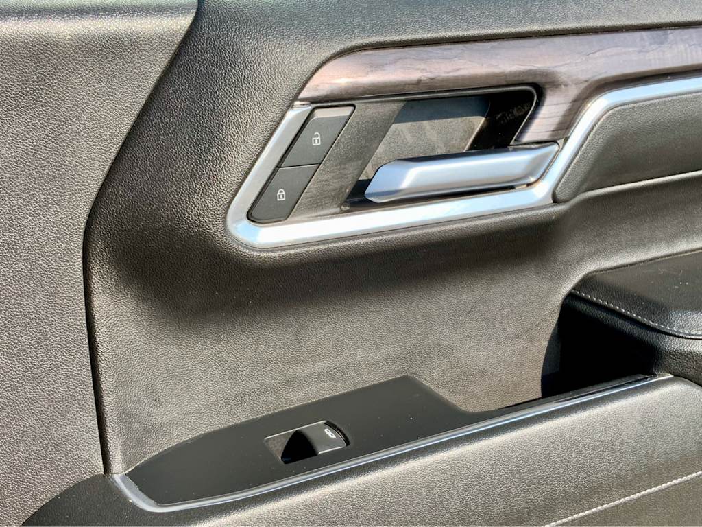 Thumbnail: 2023 Chevrolet Silverado 1500 - 46