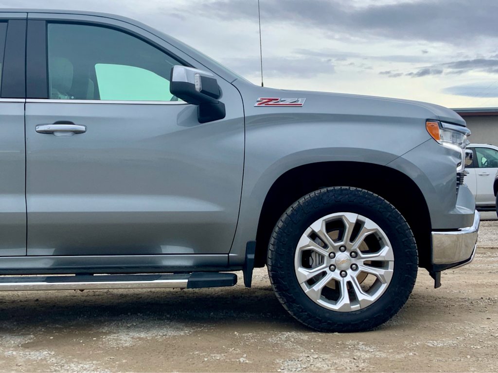 Thumbnail: 2023 Chevrolet Silverado 1500 - 8