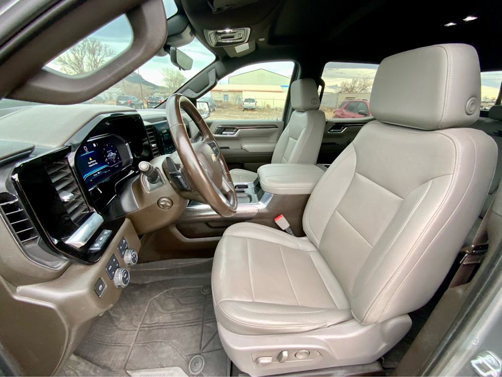 Thumbnail: 2023 Chevrolet Silverado 1500 - 10