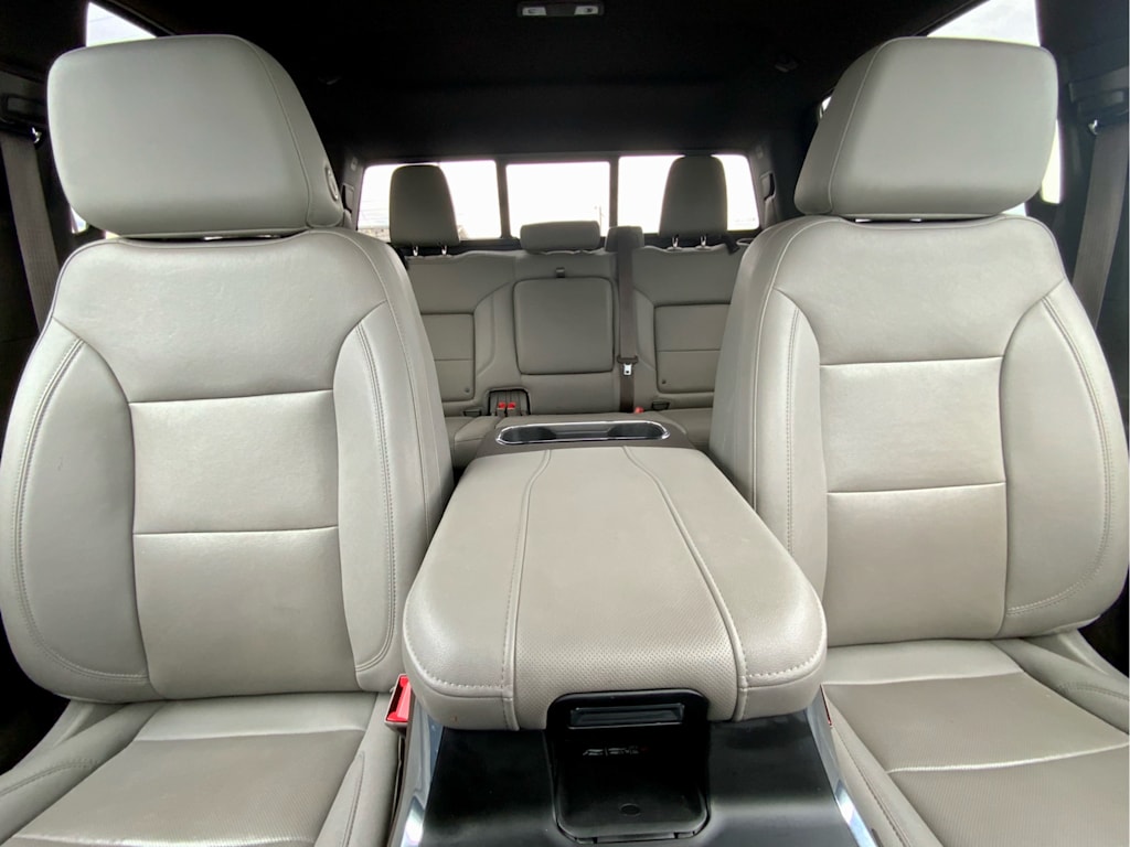 Thumbnail: 2023 Chevrolet Silverado 1500 - 16