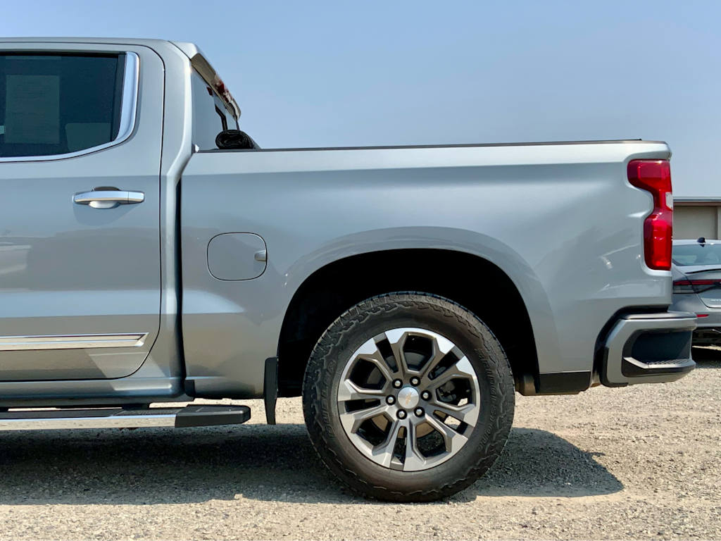 Thumbnail: 2023 Chevrolet Silverado 1500 - 23