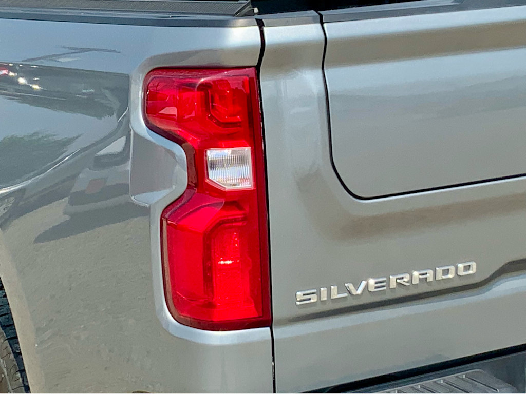 Thumbnail: 2023 Chevrolet Silverado 1500 - 26