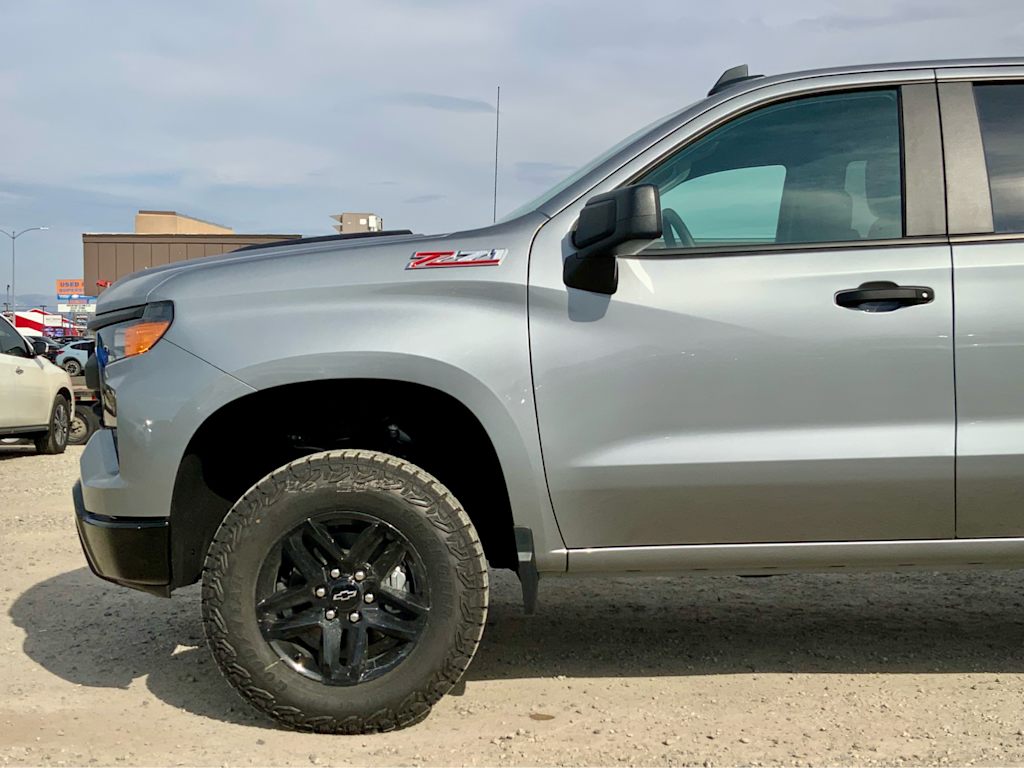 Thumbnail: 2026 Chevrolet Silverado 1500 - 2