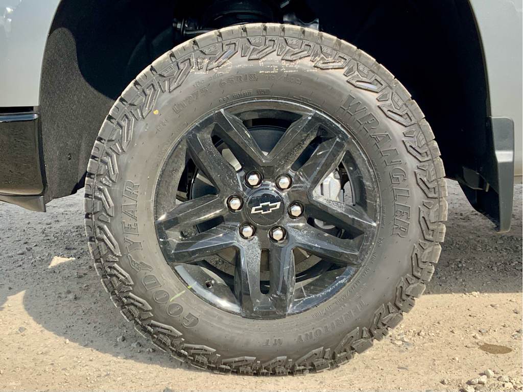 Thumbnail: 2026 Chevrolet Silverado 1500 - 28