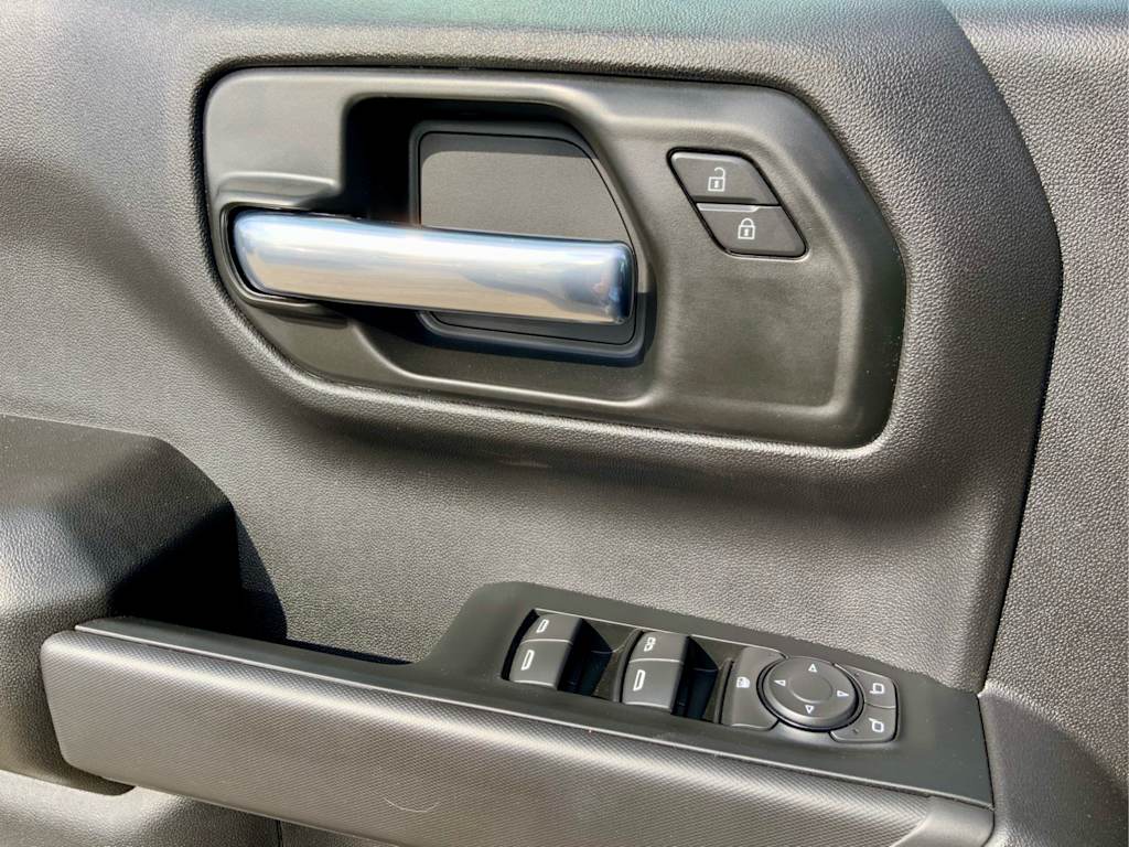 Thumbnail: 2026 Chevrolet Silverado 1500 - 49
