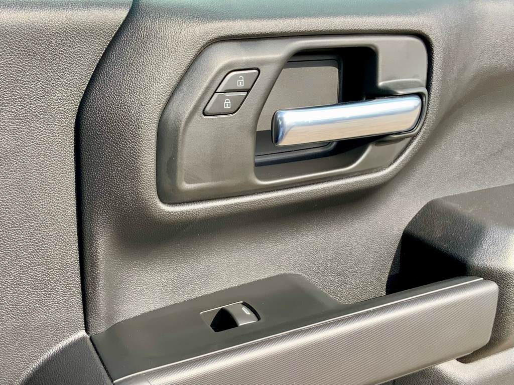 Thumbnail: 2026 Chevrolet Silverado 1500 - 52