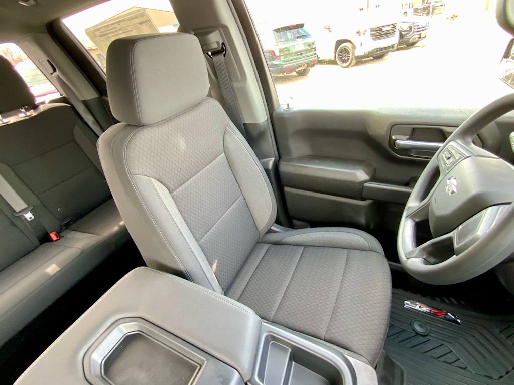 Thumbnail: 2026 Chevrolet Silverado 1500 - 36