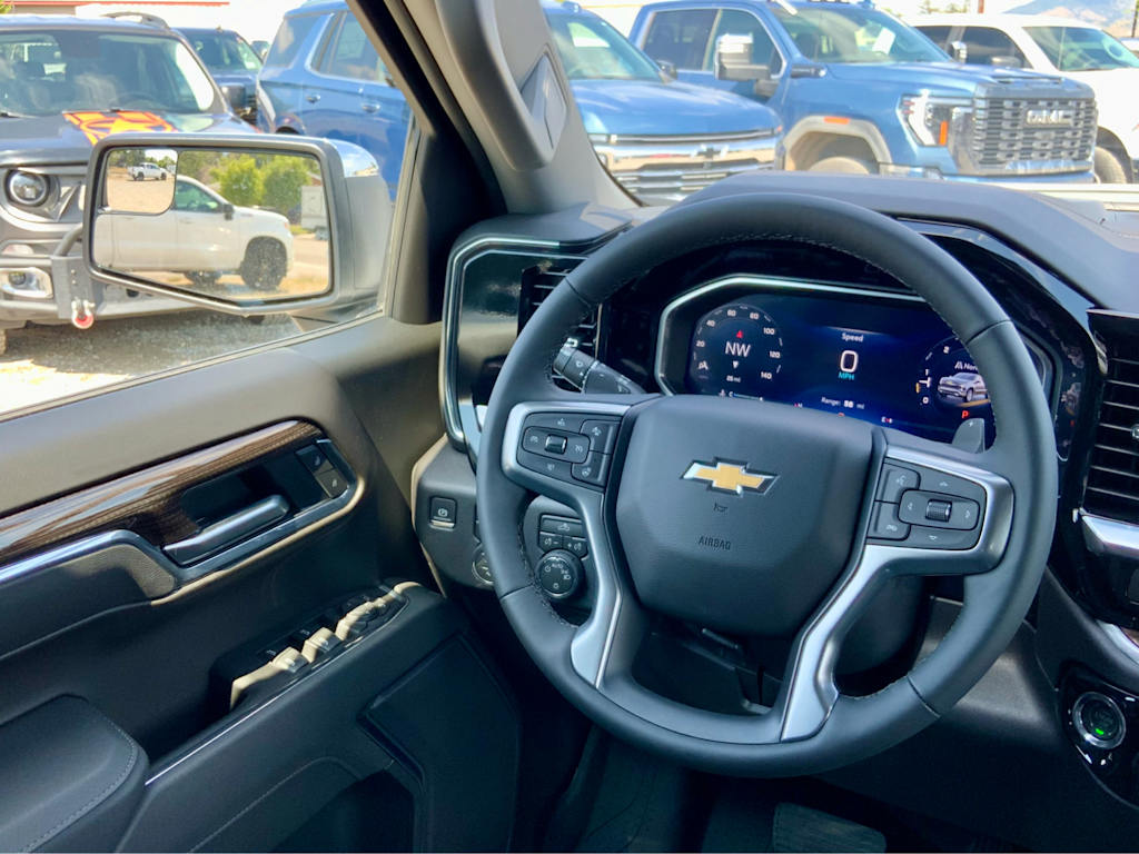 Thumbnail: 2026 Chevrolet Silverado 1500 - 13