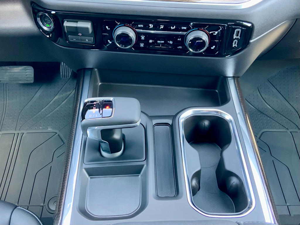Thumbnail: 2026 Chevrolet Silverado 1500 - 16