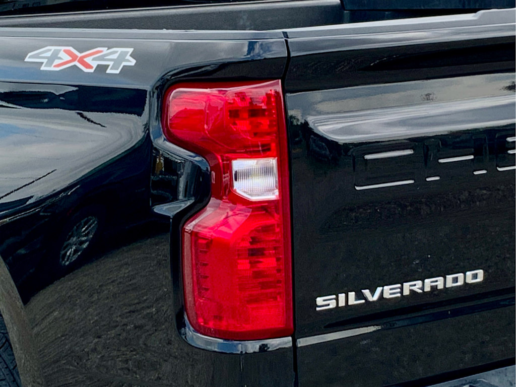 Thumbnail: 2025 Chevrolet Silverado 1500 - 26