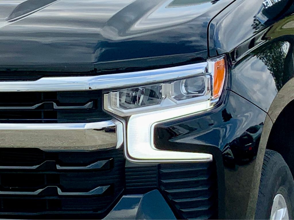 Thumbnail: 2025 Chevrolet Silverado 1500 - 25
