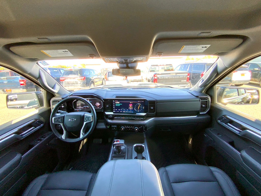 Thumbnail: 2025 Chevrolet Silverado 1500 - 2