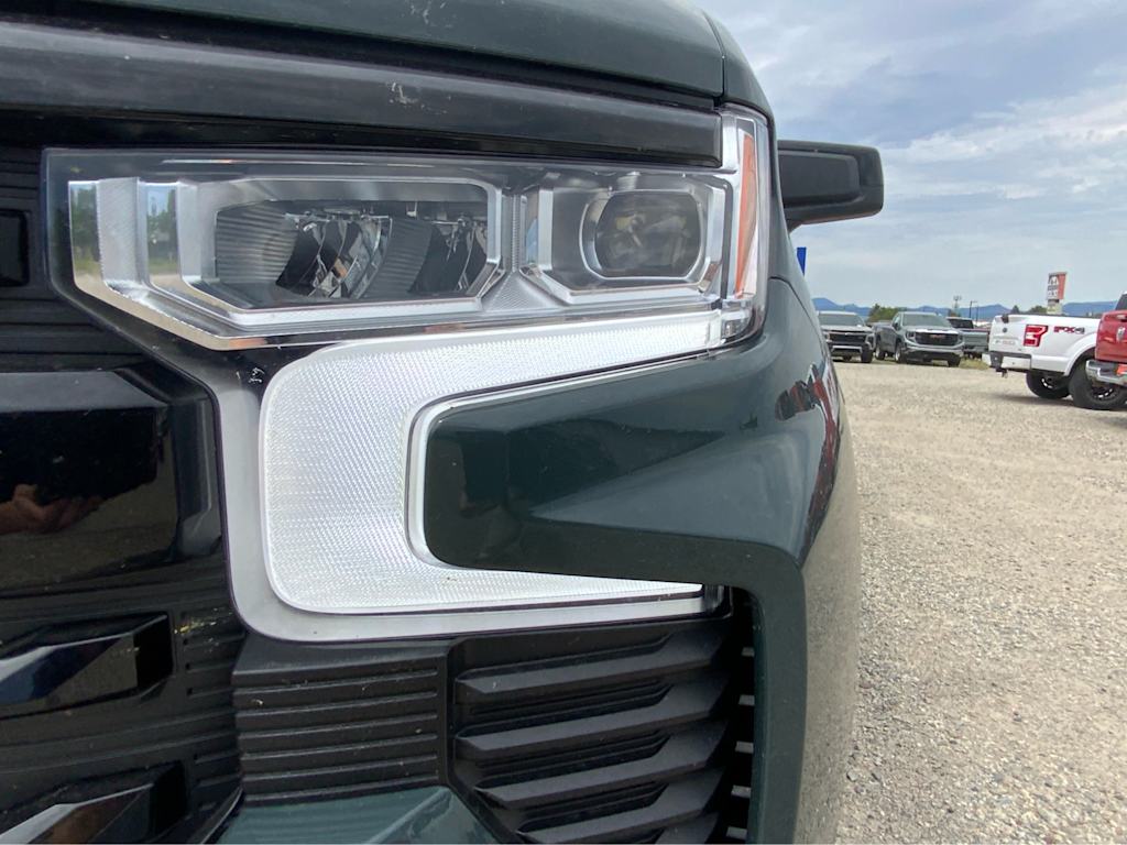 Thumbnail: 2025 Chevrolet Silverado 1500 - 17
