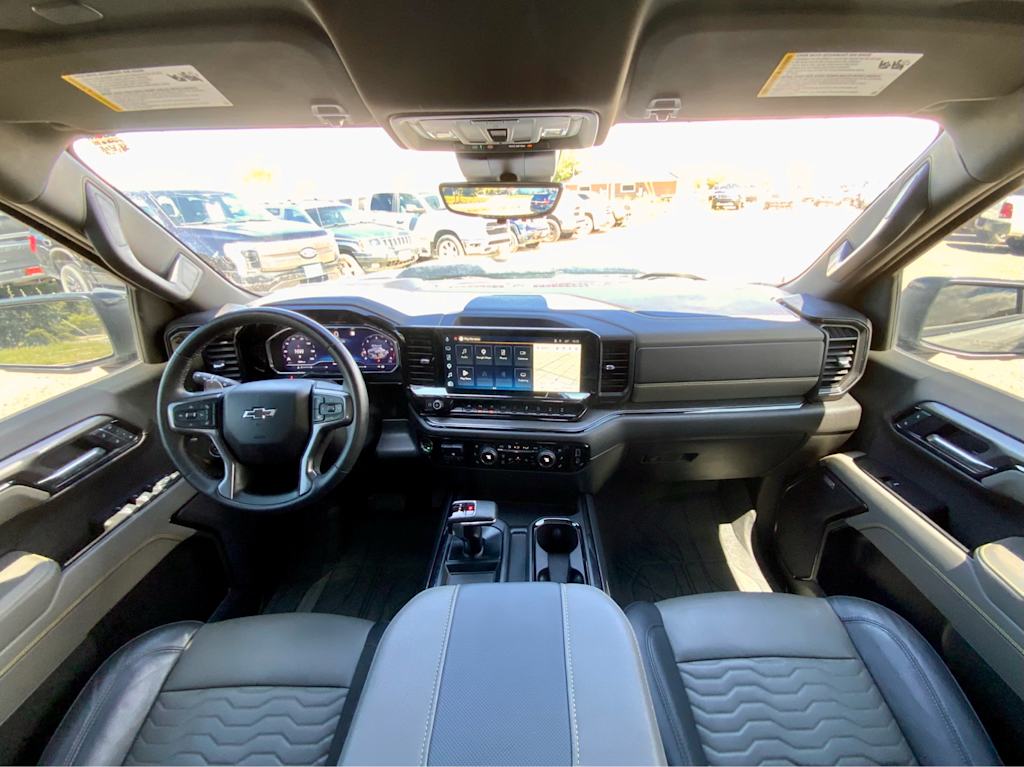 Thumbnail: 2025 Chevrolet Silverado 1500 - 2