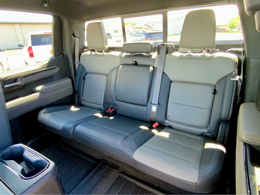 Thumbnail: 2025 Chevrolet Silverado 1500 - 35