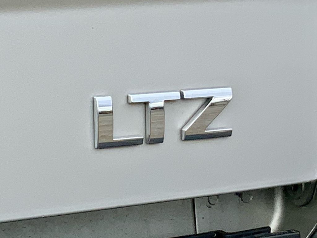 Thumbnail: 2018 Chevrolet Silverado 1500 - 33