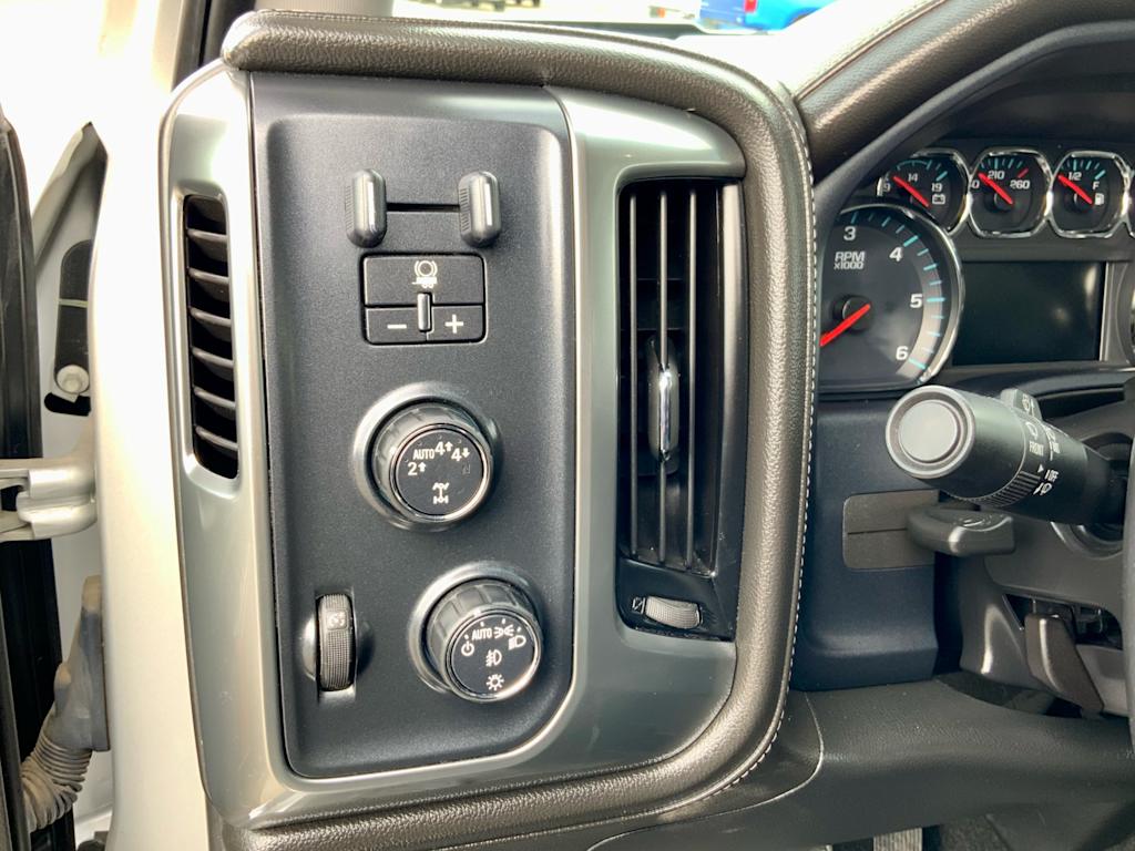 Thumbnail: 2018 Chevrolet Silverado 1500 - 49