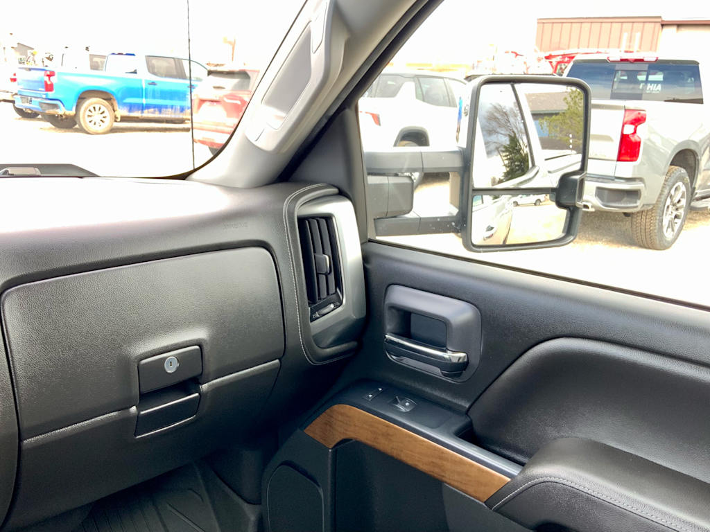 Thumbnail: 2018 Chevrolet Silverado 1500 - 43