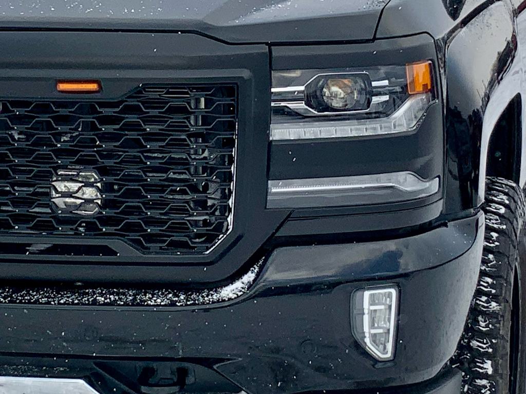 Thumbnail: 2018 Chevrolet Silverado 1500 - 26