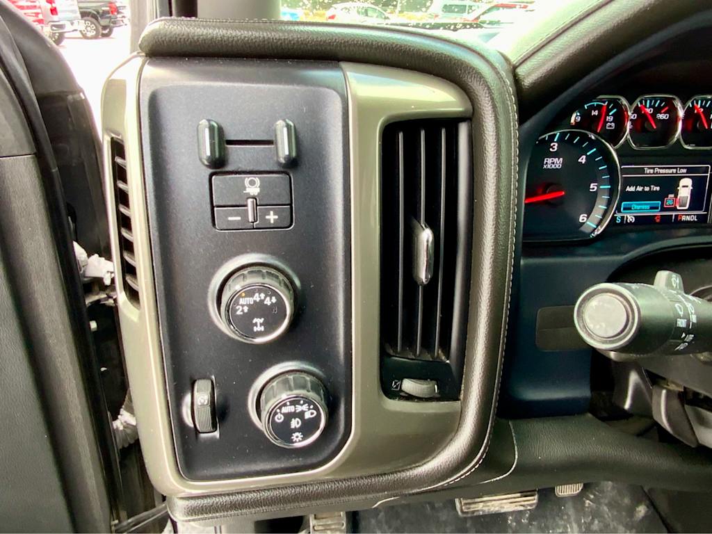 Thumbnail: 2018 Chevrolet Silverado 1500 - 40