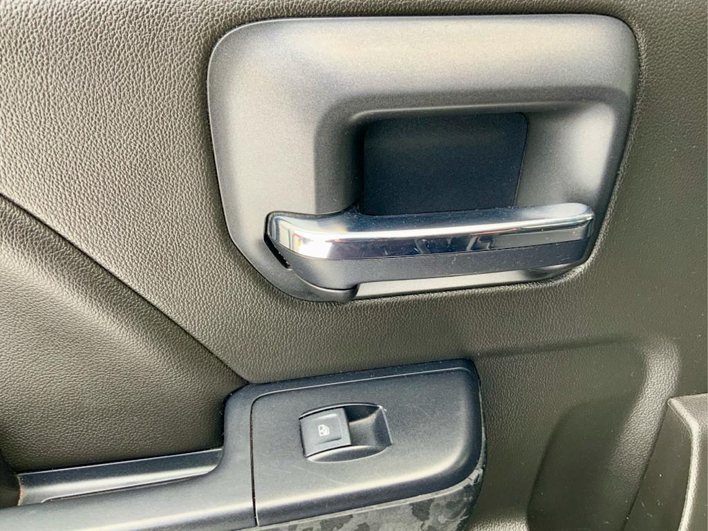 Thumbnail: 2018 Chevrolet Silverado 1500 - 44