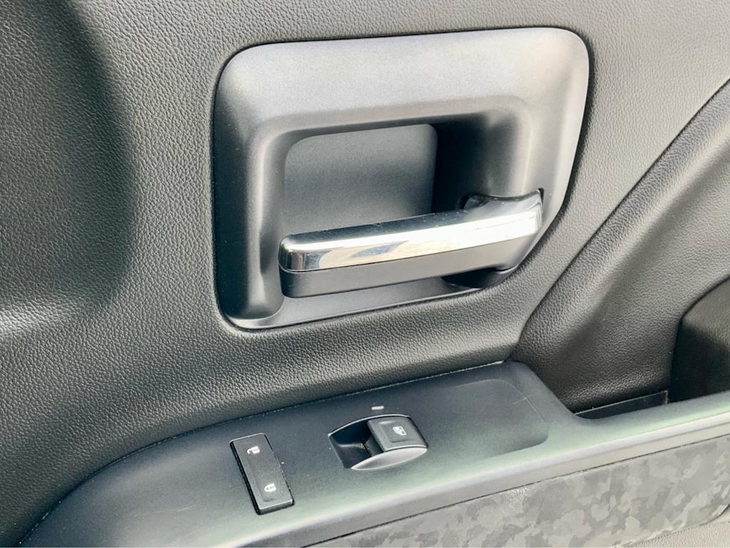 Thumbnail: 2018 Chevrolet Silverado 1500 - 43