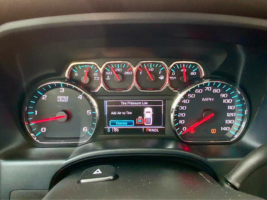 Thumbnail: 2018 Chevrolet Silverado 1500 - 16