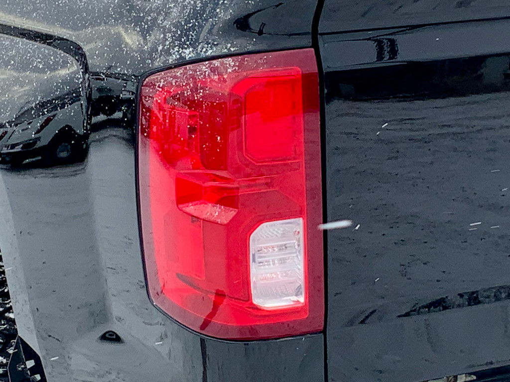 Thumbnail: 2018 Chevrolet Silverado 1500 - 27