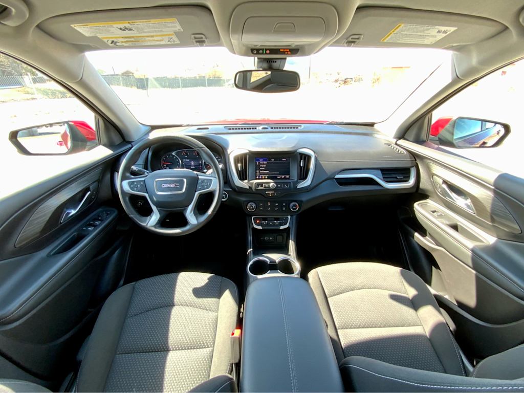 2024 GMC Terrain SLE 2