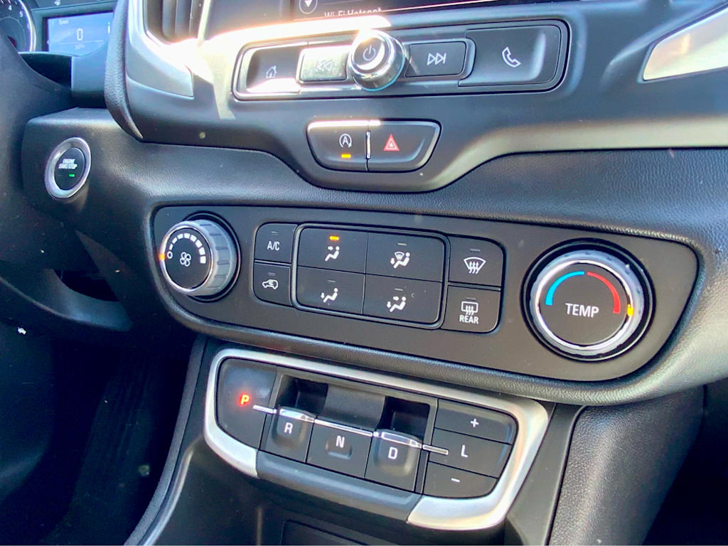 2024 GMC Terrain SLE 40