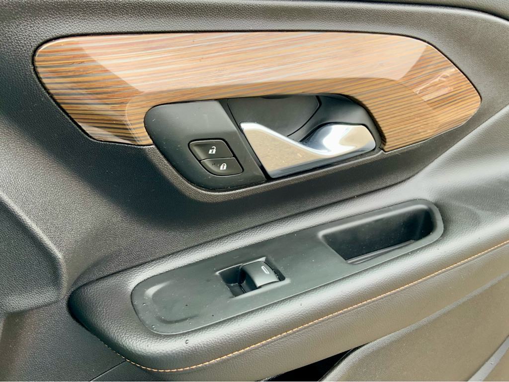Thumbnail: 2018 GMC Terrain - 37