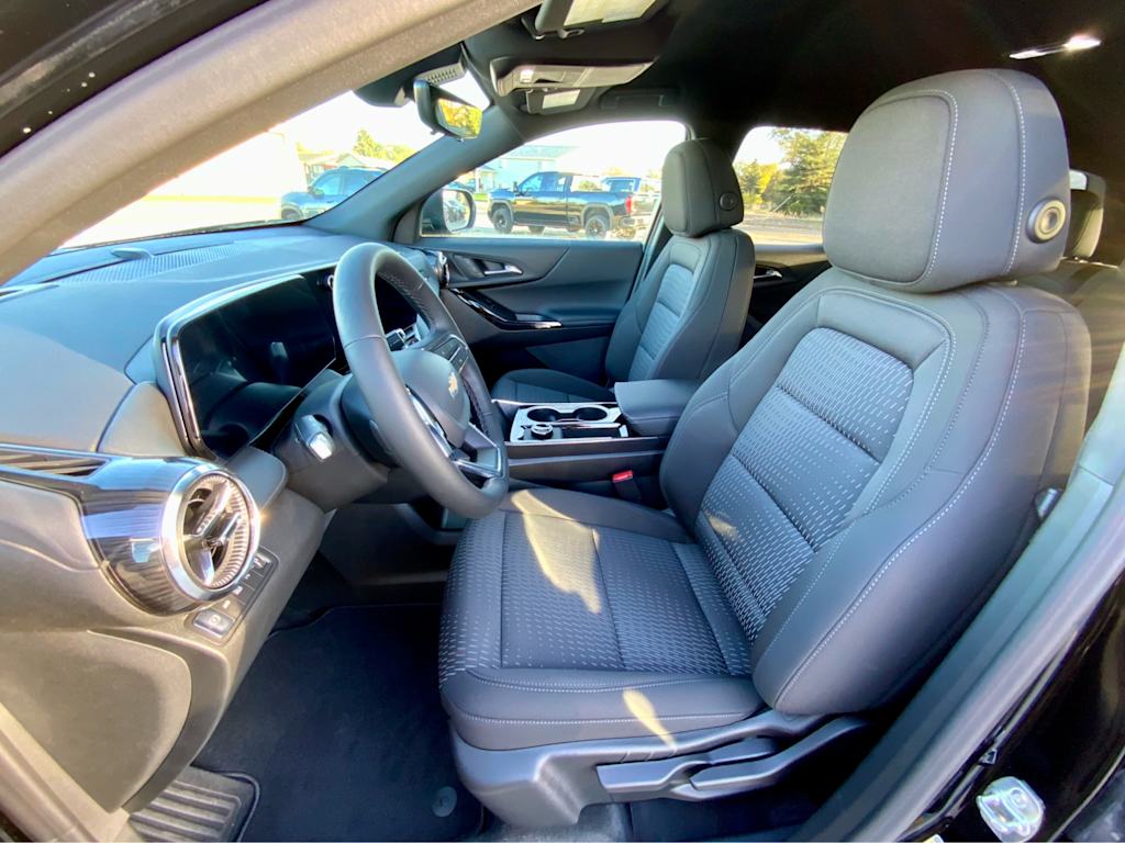 Thumbnail: 2026 Chevrolet Equinox - 10