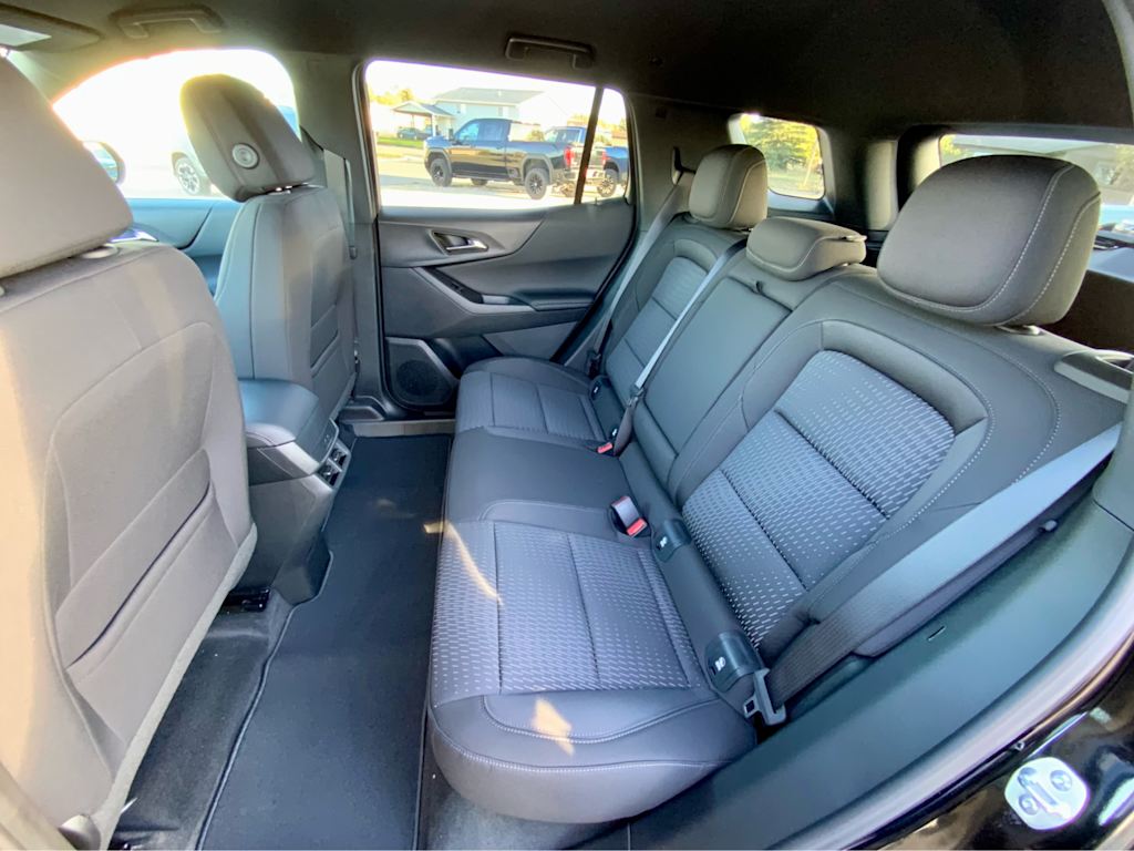 Thumbnail: 2026 Chevrolet Equinox - 12