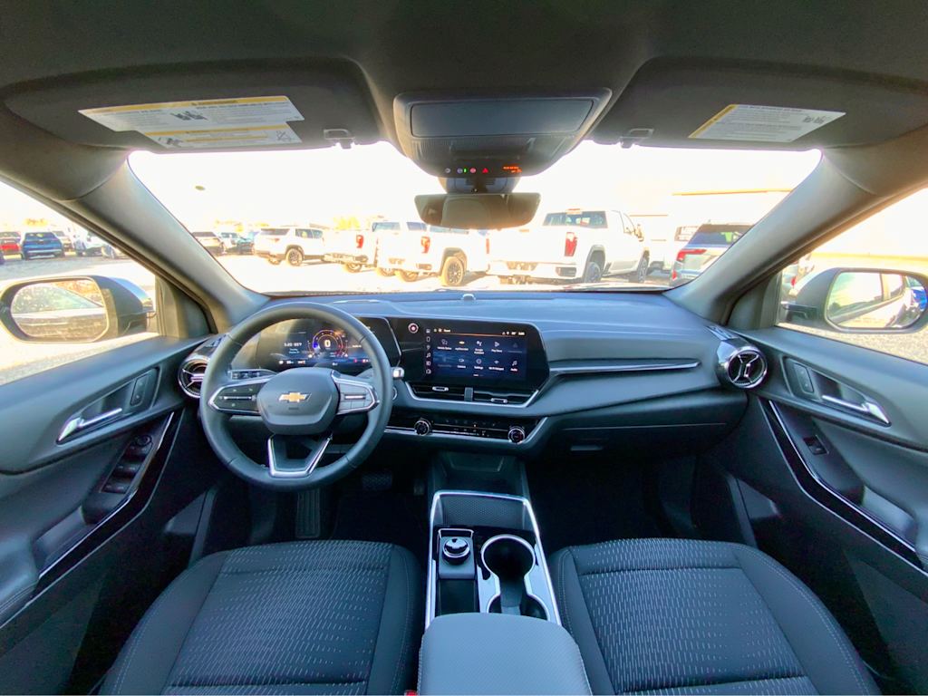 Thumbnail: 2026 Chevrolet Equinox - 2